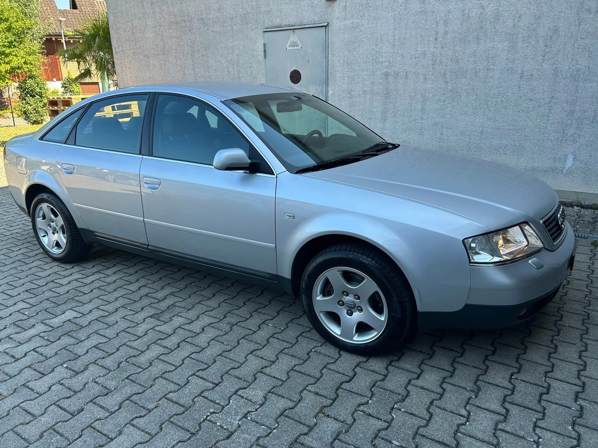 Audi A6 2.8 E V6 30V — Berline élégante, motorisation prestigieuse, 132 500 km seulement