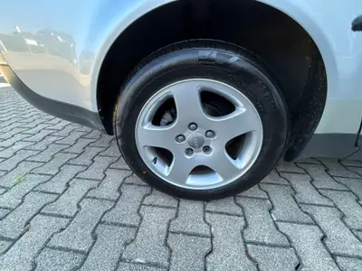 Audi A6 2.8 E V6 30V — Berline élégante, motorisation prestigieuse, 132 500 km seulement — Miniatura 8