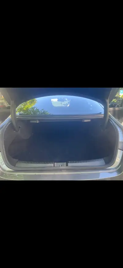 Mercedes-Benz CLA 200 d AMG Line — Berline élégante, diesel économe, 120'000 km — Heckansicht