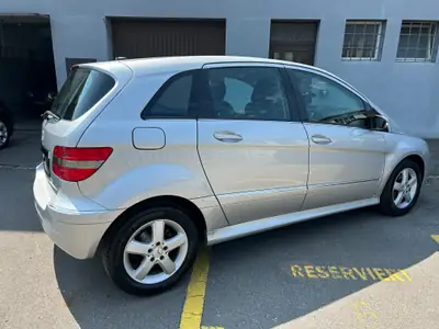 Mercedes-Benz B 200 — Monospace compact fiable, faible kilométrage et contrôle technique valide — dettaglio