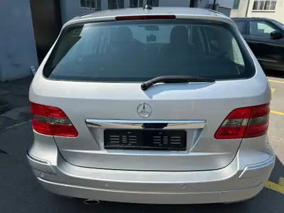 Mercedes-Benz B 200 — Monospace compact fiable, faible kilométrage et contrôle technique valide — Miniatura 7