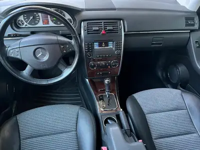 Mercedes-Benz B 200 — Monospace compact fiable, faible kilométrage et contrôle technique valide — Miniatura 10