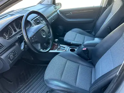 Mercedes-Benz B 200 — Monospace compact fiable, faible kilométrage et contrôle technique valide — Miniatura 15