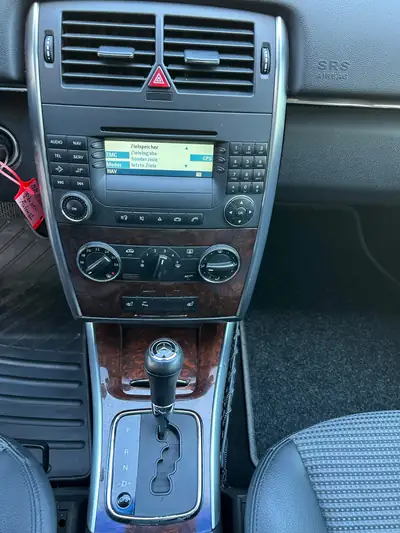 Mercedes-Benz B 200 — Monospace compact fiable, faible kilométrage et contrôle technique valide — Miniatura 16