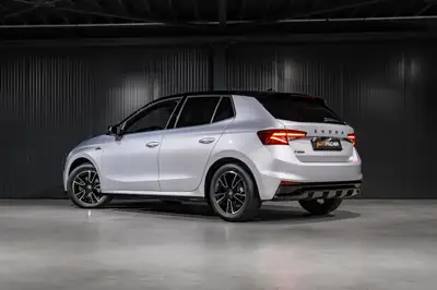 Skoda Fabia 1.0 TSI Monte Carlo DSG — Citadine dynamique, garantie 5 ans, peu kilométrée — côté