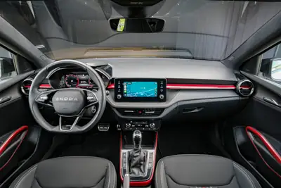 Skoda Fabia 1.0 TSI Monte Carlo DSG — Citadine dynamique, garantie 5 ans, peu kilométrée — Miniature 15