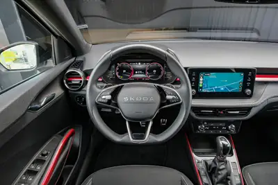 Skoda Fabia 1.0 TSI Monte Carlo DSG — Citadine dynamique, garantie 5 ans, peu kilométrée — Miniature 16
