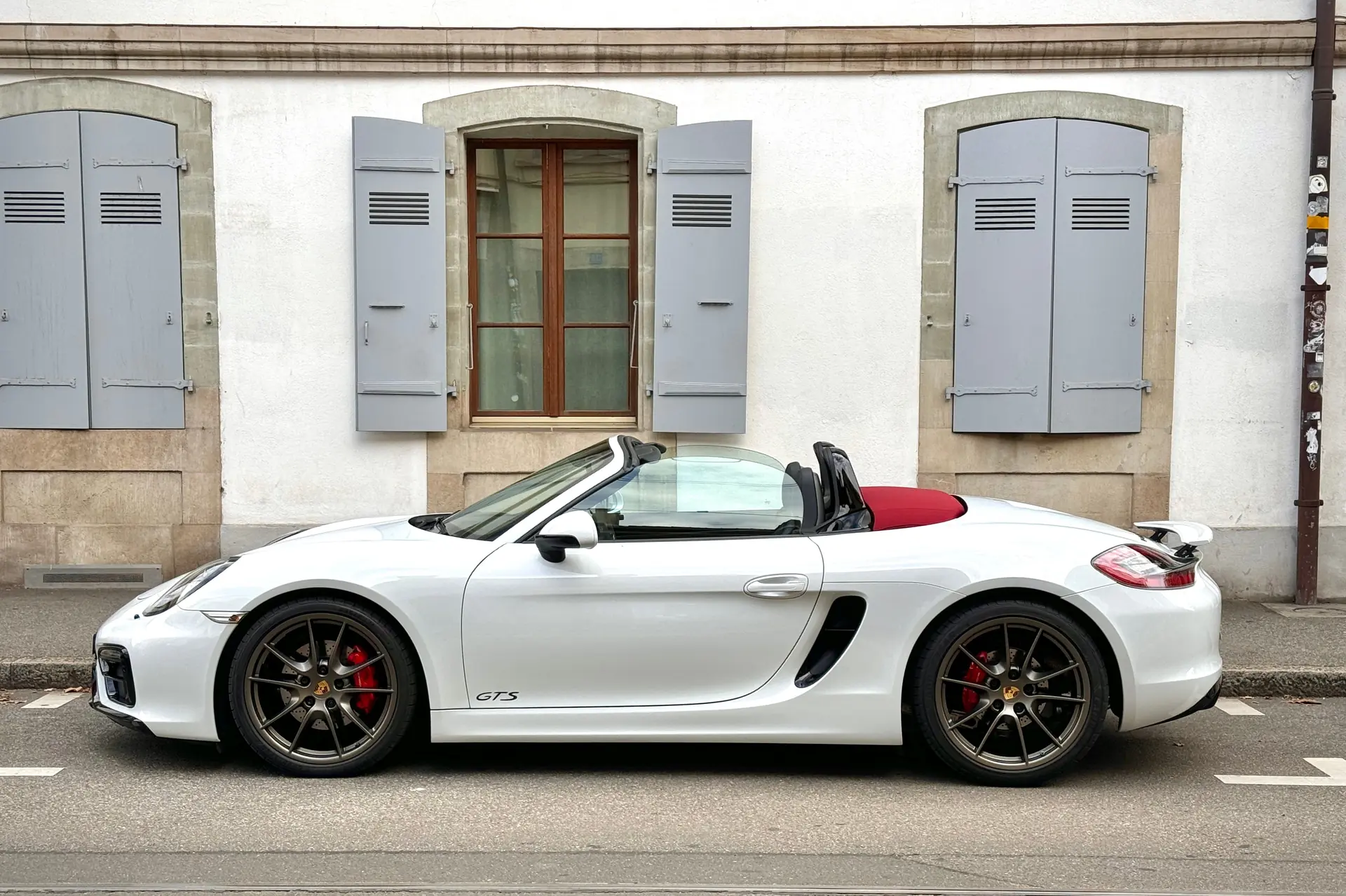Porsche 718 Boxster GTS 3.4 PDK — Roadster haute performance, 68 200 km, sans sinistre — vue extérieure