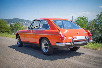 MG MGB GT 1973 — Coupé britannique vintage au moteur révisé, 48 000 km — interni