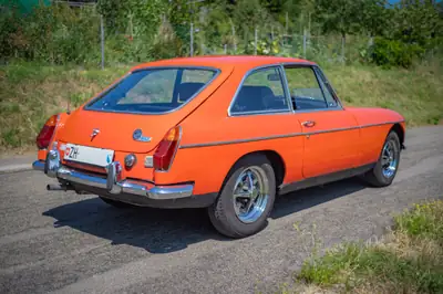 MG MGB GT 1973 — Coupé britannique vintage au moteur révisé, 48 000 km — Miniatura 8