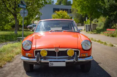 MG MGB GT 1973 — Coupé britannique vintage au moteur révisé, 48 000 km — Miniatura 11