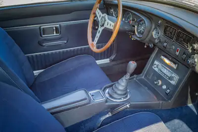 MG MGB GT 1973 — Coupé britannique vintage au moteur révisé, 48 000 km — Miniatura 17