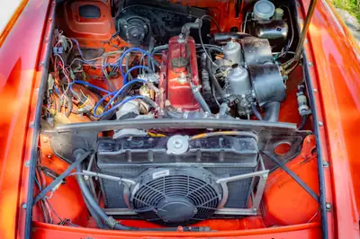 MG MGB GT 1973 — Coupé britannique vintage au moteur révisé, 48 000 km — Miniatura 20