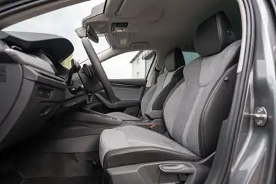 Skoda Octavia Combi 1.5 TSI mHEV — Hybride économe, garantie constructeur 5 ans — Miniature 10