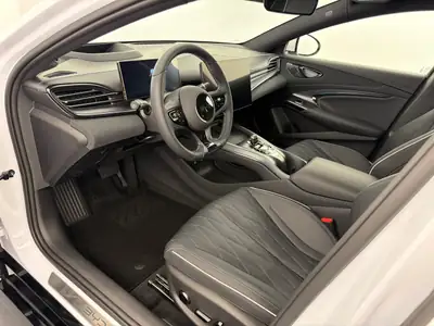 BYD Seal 82,5 kWh Excellence 2026 — Berline électrique performante, neuve avec garantie 6 ans — tableau de bord