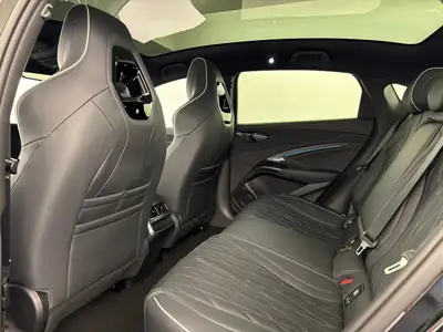 BYD SEAL 82,5 kWh Excellence — Berline électrique 530 ch, garantie 6 ans usine — détail