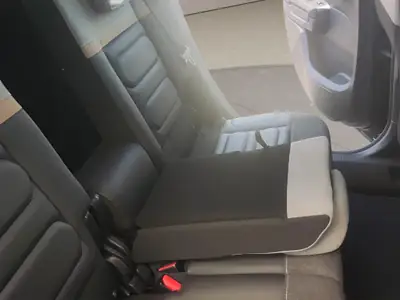 Citroën C3 Aircross 1.2 PureTech 130 — Petit SUV polyvalent, 49 400 km, finition Swiss Edition — Miniature 12