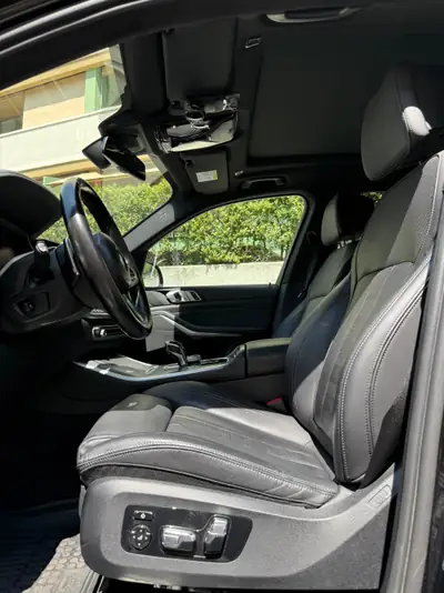 BMW X5 xDrive 48V 30d M Sport — SUV premium hybride diesel, première main — Miniature 14