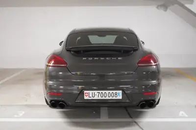 Porsche Panamera 3.0 V6 4S PDK — Berline sportive 420 ch, transmission intégrale — cruscotto