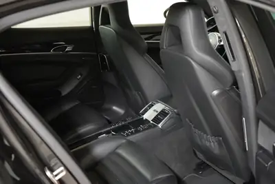 Porsche Panamera 3.0 V6 4S PDK — Berline sportive 420 ch, transmission intégrale — Miniatura 15