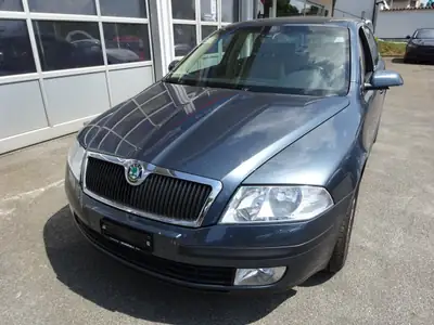 Skoda Octavia 2.0 TDI Elegance — Berline fiable 140 ch, 121'000 km — vue extérieure