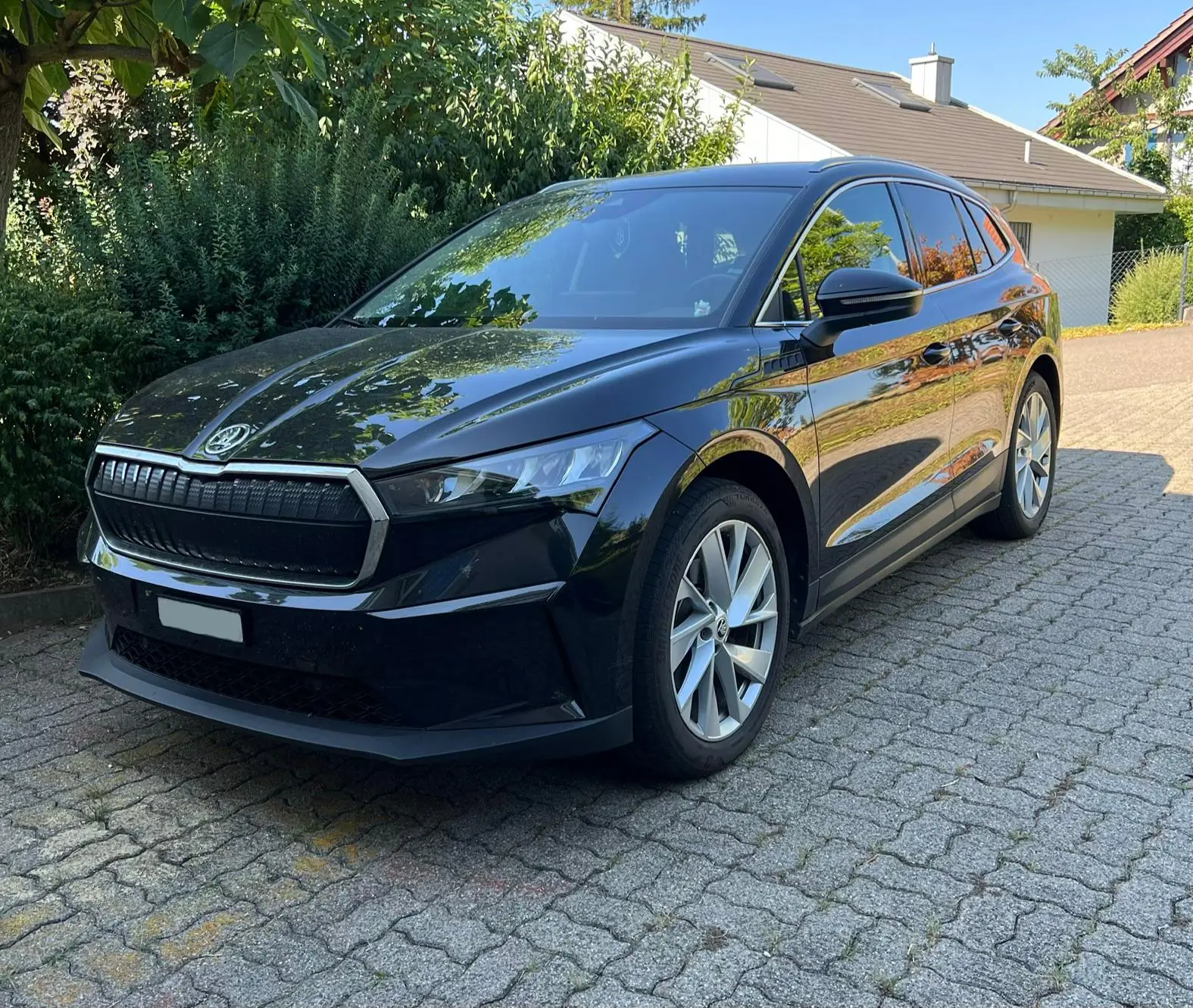 Škoda Enyaq iV60 — SUV électrique spacieux, batterie garantie jusqu'en 2026 — vue extérieure
