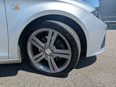 SEAT Leon 2.0 TFSI FR — Berline sportive 200 ch, sans sinistre — Innenraum