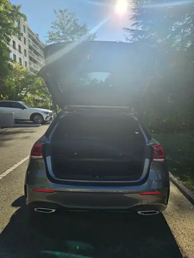 Mercedes-Benz Classe A 200 AMG Line — Berline dynamique, très peu kilométrée — Miniatura 14