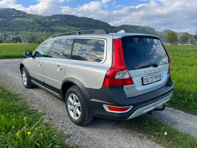 Volvo XC70 2.4 D5 Summum AWD — SUV robuste diesel, très bien entretenu — cruscotto