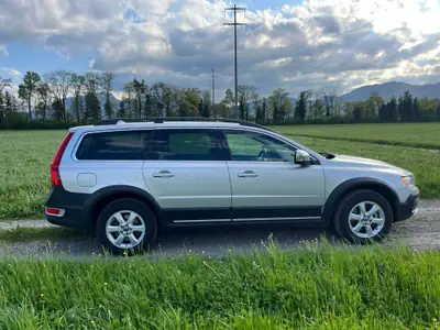 Volvo XC70 2.4 D5 Summum AWD — SUV robuste diesel, très bien entretenu — Miniatura 7