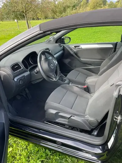 VW Golf Cabrio 1.2 TSI — Décapotable dynamique, entretien exemplaire, 55'600 km seulement — Miniatura 7