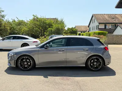 Mercedes-Benz Classe A 200 AMG Line — Citadine premium, 163 ch et faible consommation — Miniature 14
