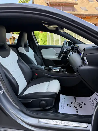Mercedes-Benz Classe A 200 AMG Line — Citadine premium, 163 ch et faible consommation — Miniature 24