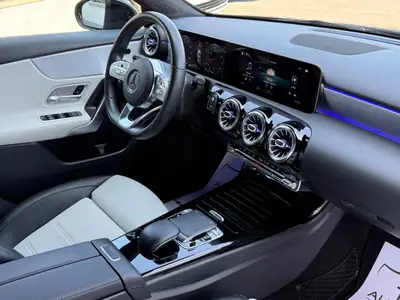 Mercedes-Benz Classe A 200 AMG Line — Citadine premium, 163 ch et faible consommation — Miniature 26