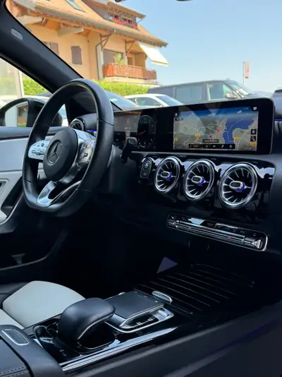 Mercedes-Benz Classe A 200 AMG Line — Citadine premium, 163 ch et faible consommation — Miniature 28