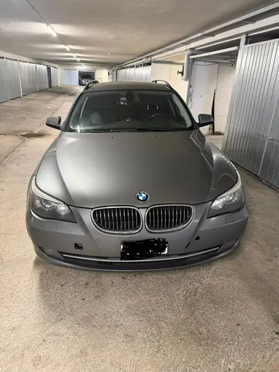 BMW 530 xDrive Estate Diesel — Familiale premium robuste, 330000 km, sans sinistre — vue extérieure