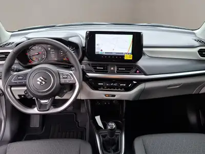 Suzuki Swift 1.2 Piz Sulai Top Hybrid 4x4 — Citadine polyvalente avec motorisation écologique — Miniature 9
