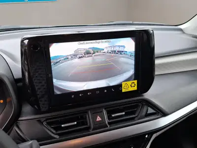 Suzuki Swift 1.2 Piz Sulai Top Hybrid 4x4 — Citadine polyvalente avec motorisation écologique — Miniature 8