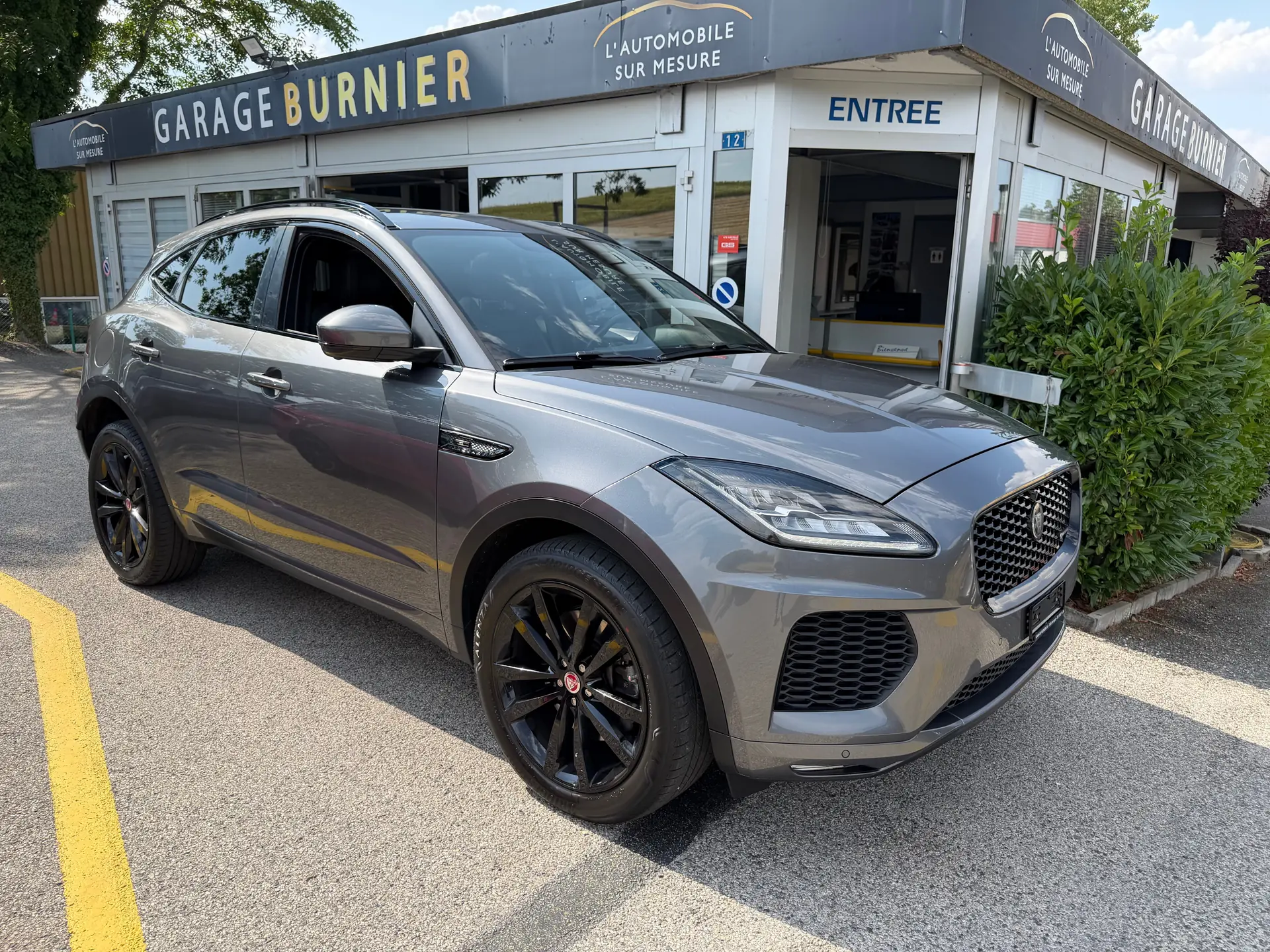 Jaguar E-PACE 2.0 P250 R-Dynamic S — SUV sportif AWD, sans accident, équipé