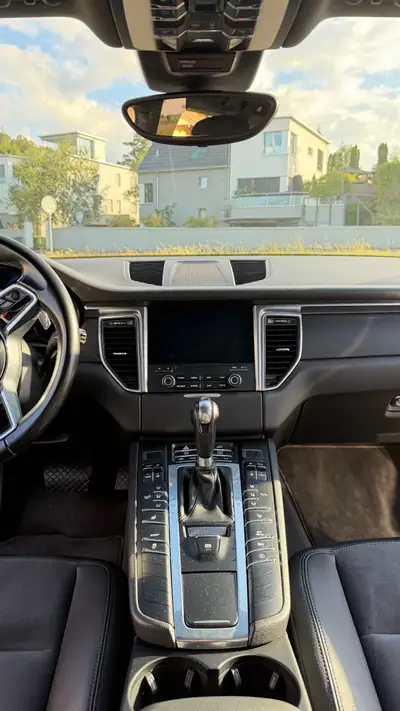 Porsche Macan 2.0 — SUV sportif premium, 138'000 km, sans sinistre — Armaturenbrett