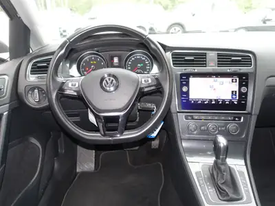 VW Golf 1.0 TSI Comfortline — Compacte fiable, entretien suivi, 83'000 km — Miniature 11