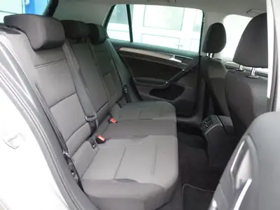 VW Golf 1.0 TSI Comfortline — Compacte fiable, entretien suivi, 83'000 km — Miniature 14