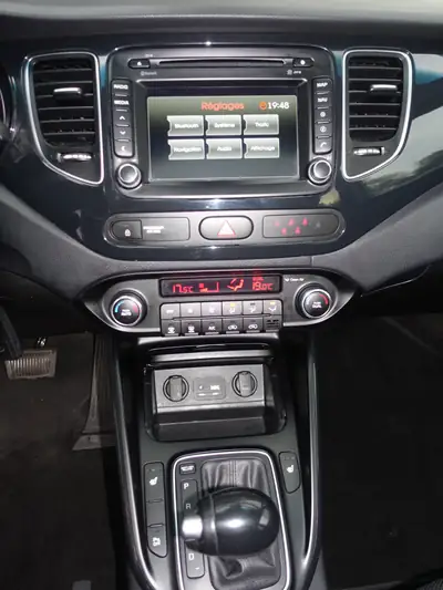 Kia Carens 1.7 CRDi Style DCT — Monospace 7 places, diesel efficace et sans accident — Miniature 19