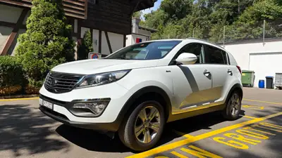 Kia Sportage 2.0 CVVT Trend — SUV polyvalent, 8 pneus, 104 000 km seulement — détail