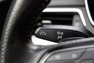 Audi A4 Avant 3.0 TDI Sport quattro — Break complet, équipement premium, 272 ch — Miniature 19
