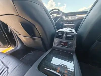 Mercedes-Benz CLS 500 V8 — Berline de prestige 408 ch, 4WD intégrale — Miniatura 9
