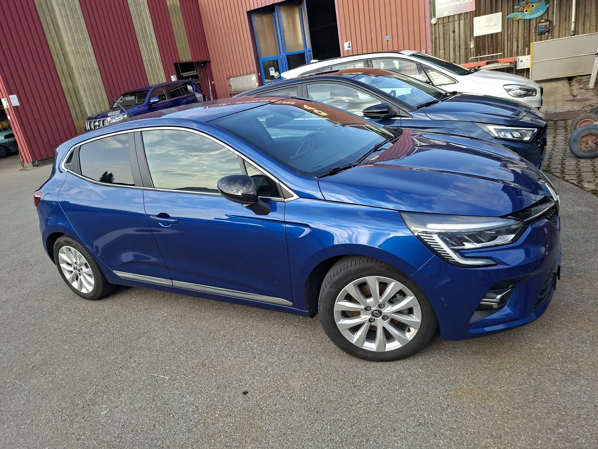 Renault Clio 1.3 TCe Business EDC — Citadine dynamique, faible consommation et boîte auto — vista esterna