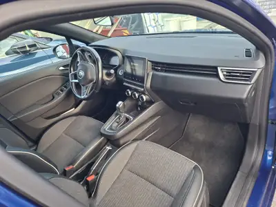 Renault Clio 1.3 TCe Business EDC — Citadine dynamique, faible consommation et boîte auto — interni