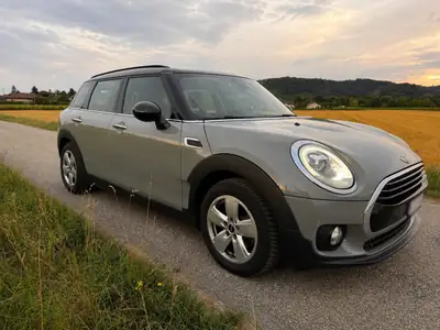 MINI Clubman 1.5i Cooper — Monospace compact agile, transmission automatique — interior