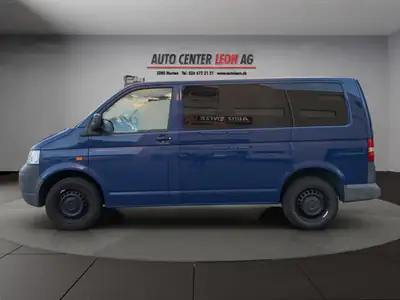 VW T5 Caravelle Trend 2.5 TDI 4Motion — Monospace 8 places robuste et polyvalent — vista posteriore